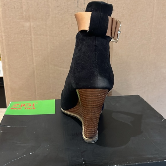 Zigi NY Wedges - Picture 8 of 10